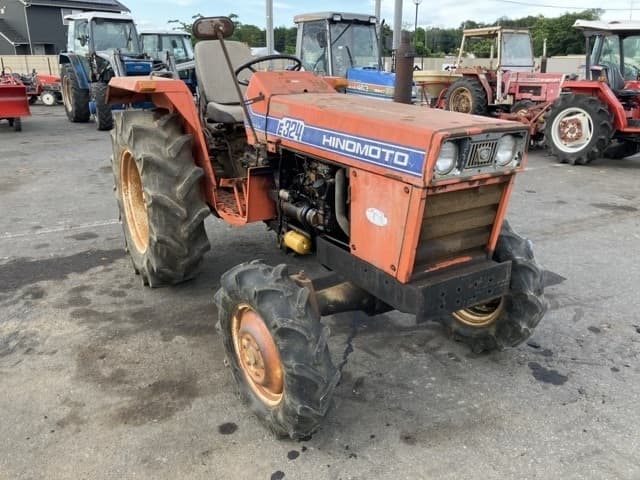 Tractor — Auction (lot 8451-1285)