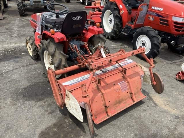 Tractor — Auction (lot 8451-1292)