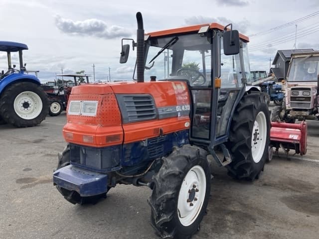 Tractor — Auction (lot 8451-1298)
