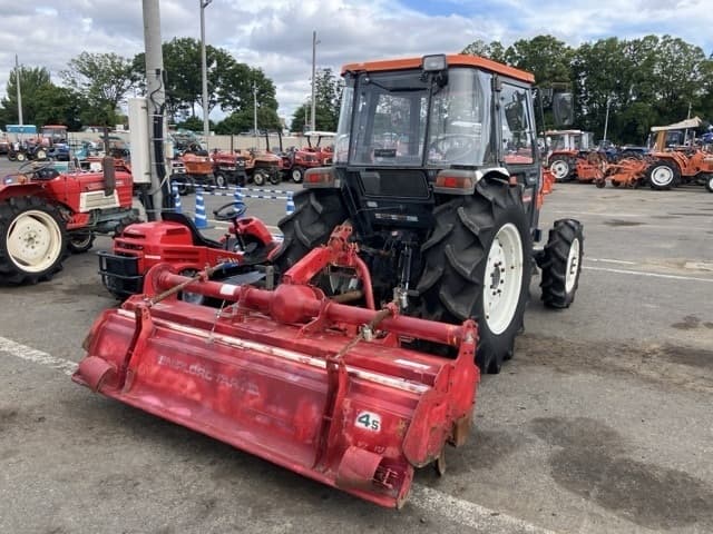 Tractor — Auction (lot 8451-1298)