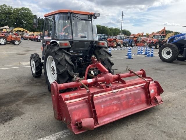 Tractor — Auction (lot 8451-1298)