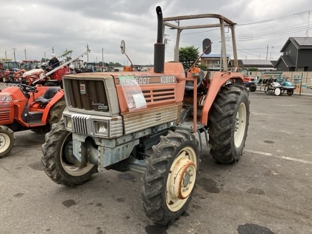 Tractor — Auction (lot 8451-1299)