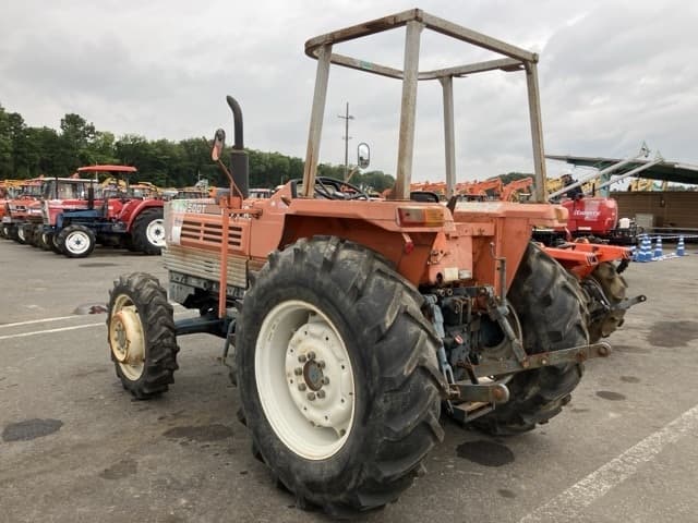 Tractor — Auction (lot 8451-1299)
