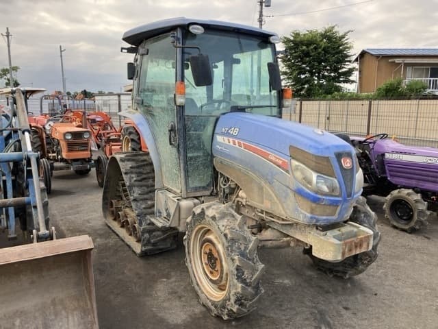 Tractor — Auction (lot 8451-1302)