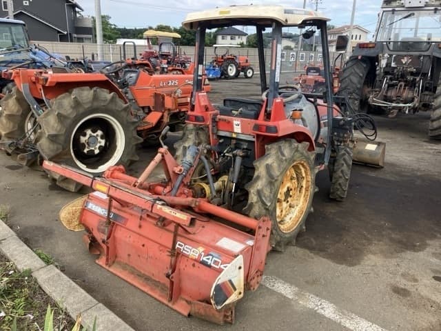Tractor — Auction (lot 8451-1307)