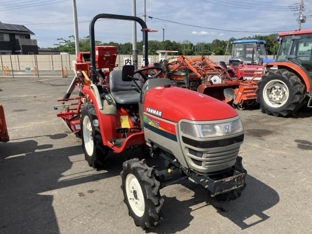 Tractor — Auction (lot 8451-1316)