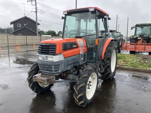 Tractor — Auction (lot 8451-1319)