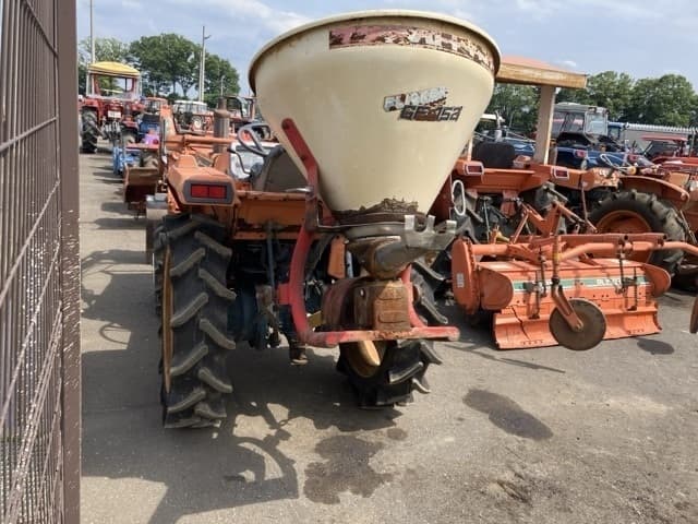 Tractor — Auction (lot 8451-1325)
