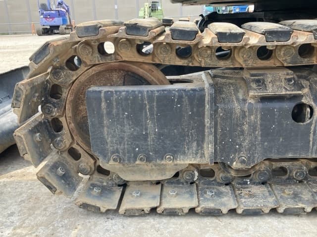 MINI EXCAVATOR — Auction (lot 8451-133)