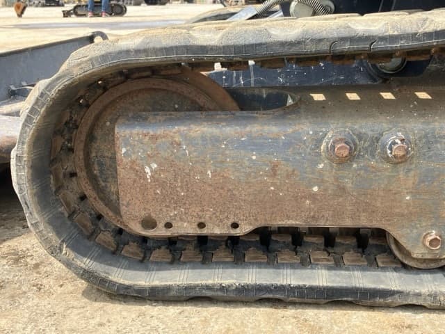 MINI EXCAVATOR — Auction (lot 8451-135)