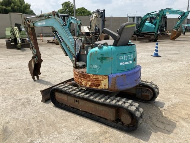 MINI EXCAVATOR — Auction (lot 8451-142)