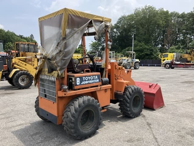 MINI WHEEL LOADER — Auction (lot 8451-147)