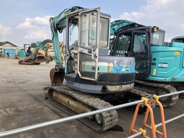 MINI EXCAVATOR — Auction (lot 8451-148)