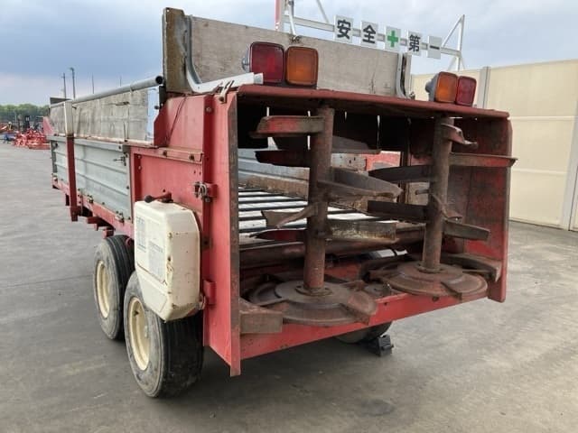 MANURE SPREADER A — Auction (lot 8451-1533)