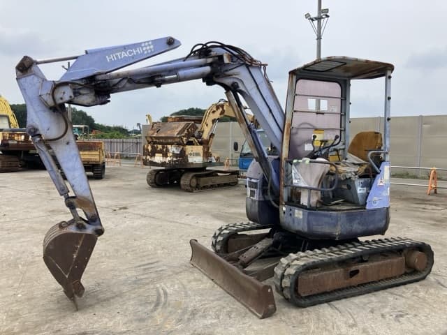 MINI EXCAVATOR — Auction (lot 8451-155)