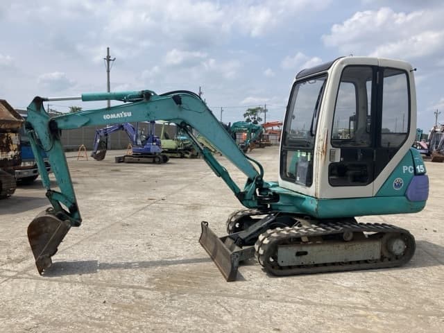 MINI EXCAVATOR — Auction (lot 8451-157)