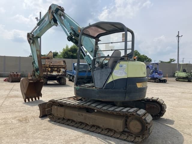 EXCAVATOR — Auction (lot 8451-163)