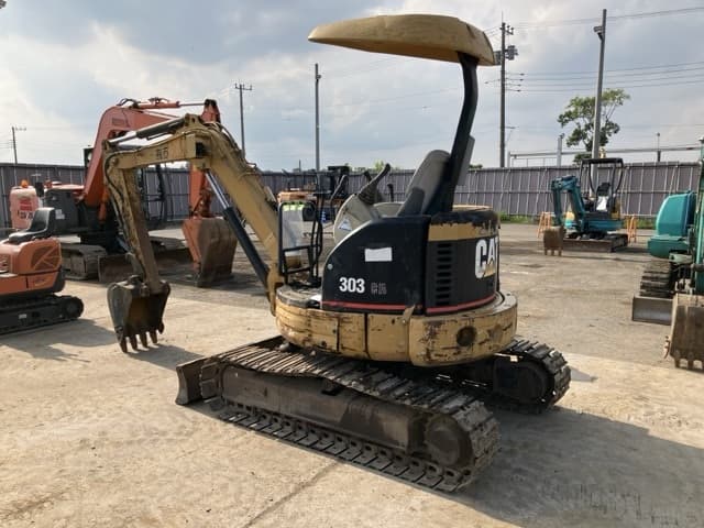 MINI EXCAVATOR — Auction (lot 8451-167)