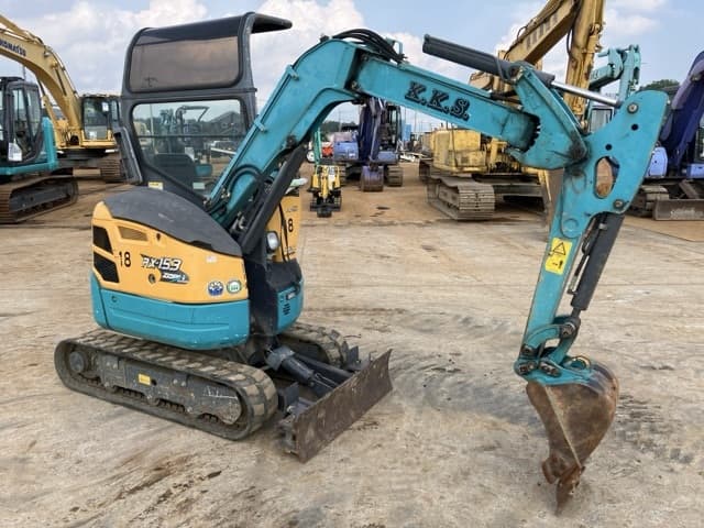 MINI EXCAVATOR — Auction (lot 8451-172)