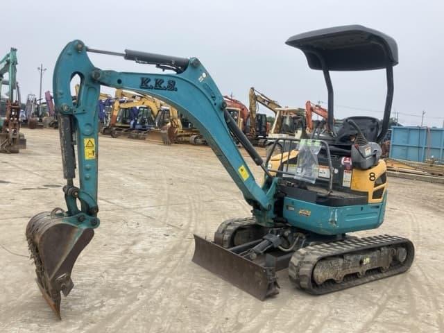 MINI EXCAVATOR — Auction (lot 8451-173)