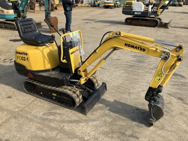 MINI EXCAVATOR — Auction (lot 8451-178)