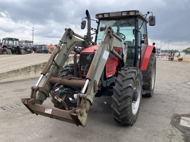 Tractor — Auction (lot 8451-1802)