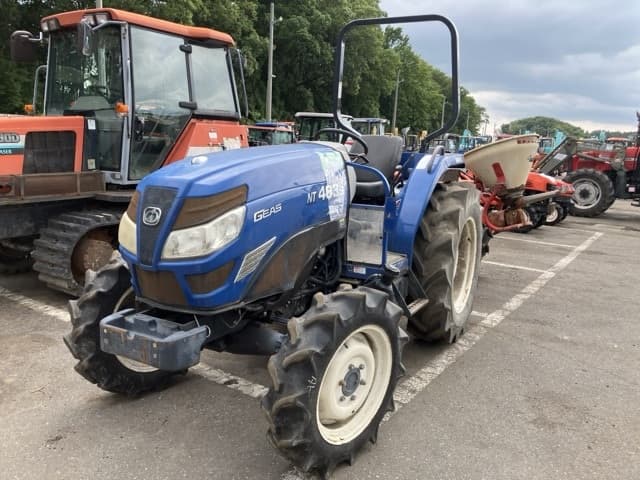 Tractor — Auction (lot 8451-1804)