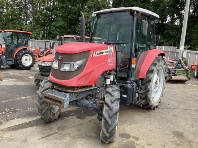 Tractor — Auction (lot 8451-1811)