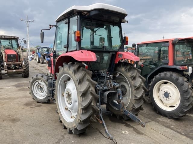 Tractor — Auction (lot 8451-1811)