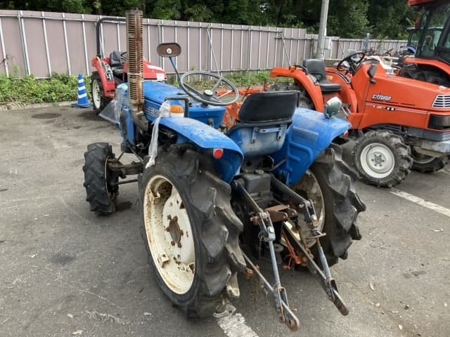 Tractor — Auction (lot 8451-1814)