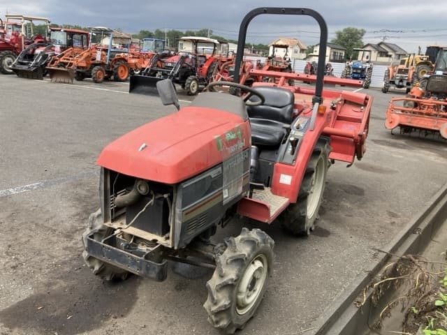 Tractor — Auction (lot 8451-1818)