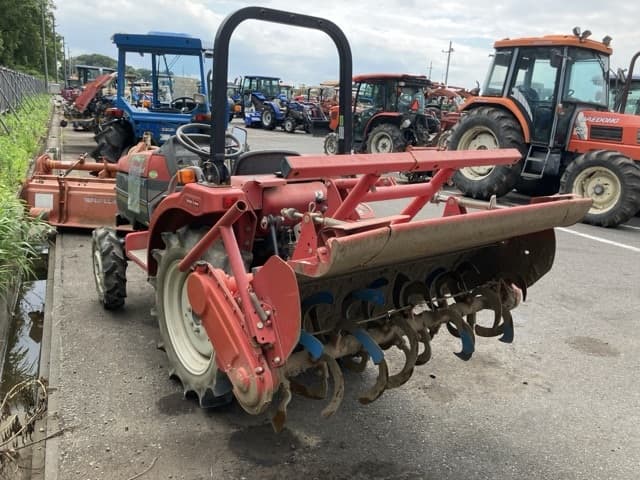 Tractor — Auction (lot 8451-1818)