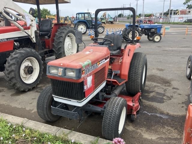 Tractor — Auction (lot 8451-1822)