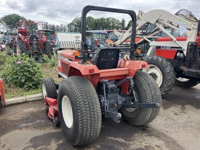 Tractor — Auction (lot 8451-1822)