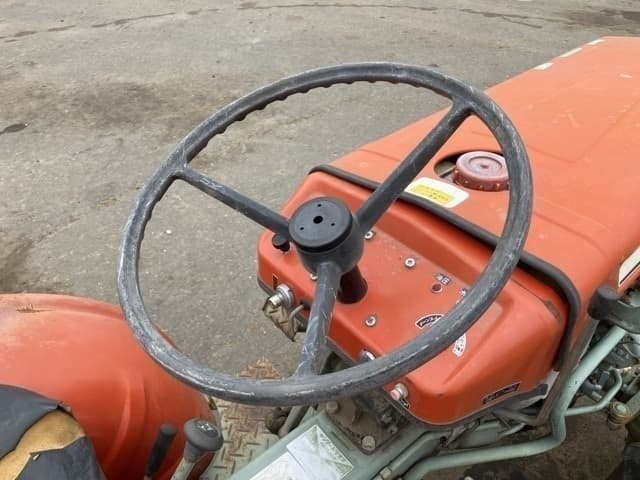 Tractor — Auction (lot 8451-1825)