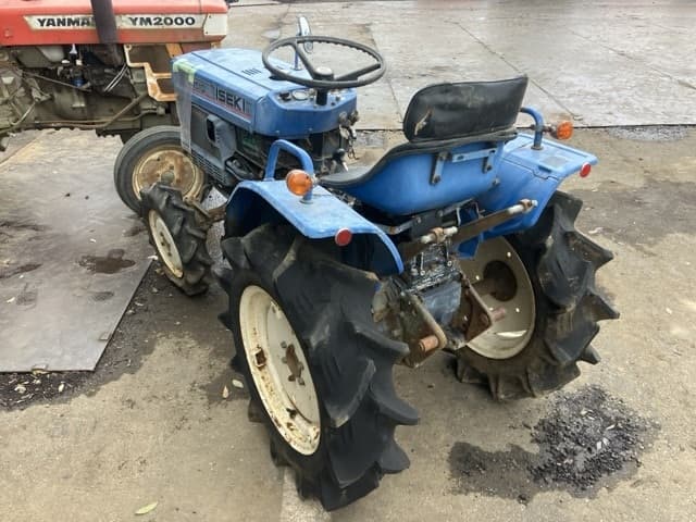 Tractor — Auction (lot 8451-1826)