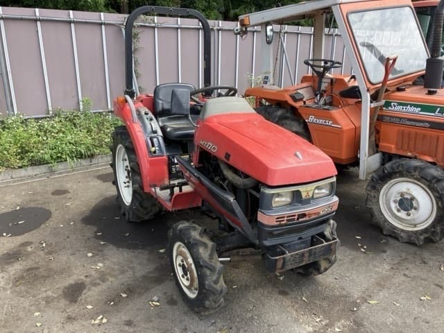 Tractor — Auction (lot 8451-1829)