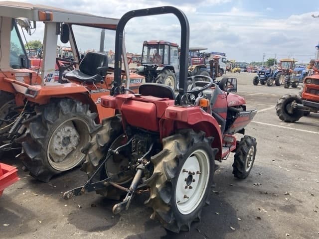 Tractor — Auction (lot 8451-1829)