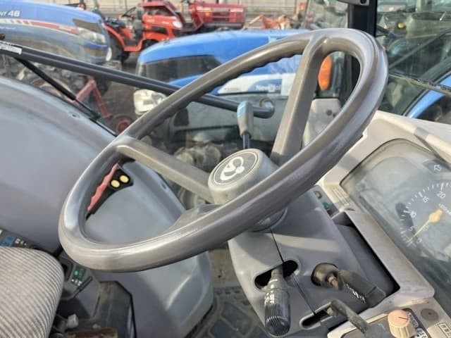 Tractor — Auction (lot 8451-1831)