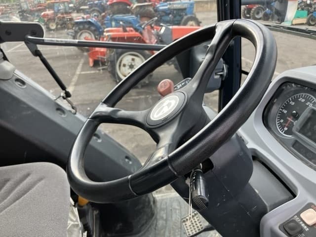 Tractor — Auction (lot 8451-1834)