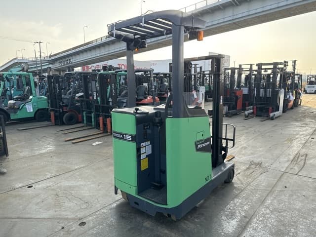 Reach Forklift — Auction (lot 8451-19006)