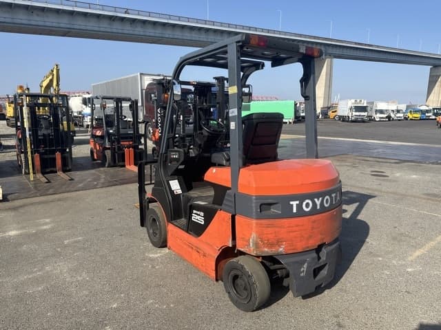 Battery Forklift — Auction (lot 8451-19009)