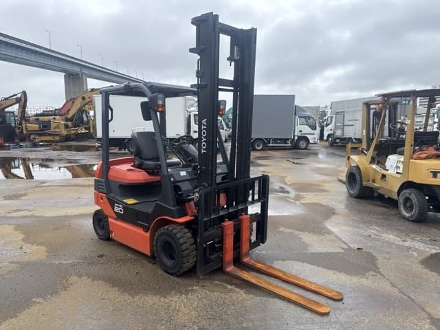 Battery Forklift — Auction (lot 8451-19011)