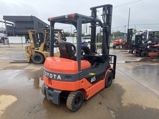 Battery Forklift — Auction (lot 8451-19011)