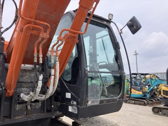 EXCAVATOR — Auction (lot 8451-199)