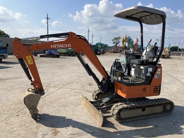 MINI EXCAVATOR — Auction (lot 8451-20)