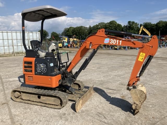 MINI EXCAVATOR — Auction (lot 8451-20)