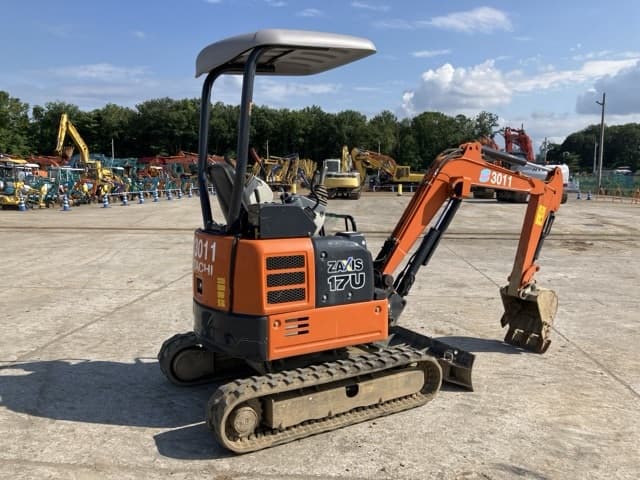 MINI EXCAVATOR — Auction (lot 8451-20)