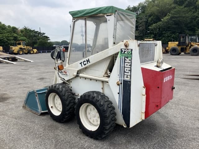 SKID STEER LOADER — Auction (lot 8451-200)