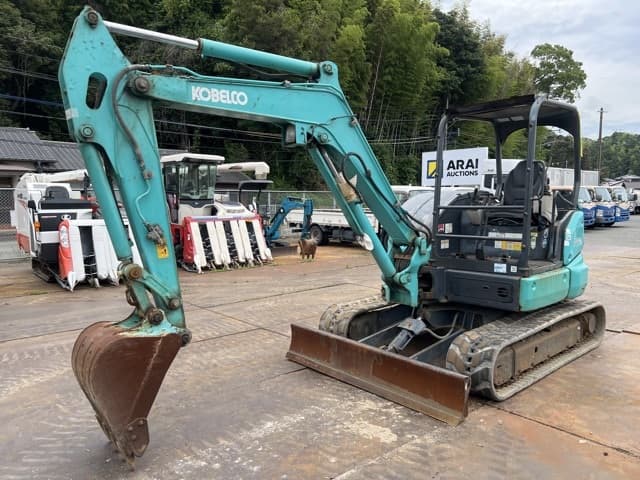 MINI EXCAVATOR — Auction (lot 8451-20002)